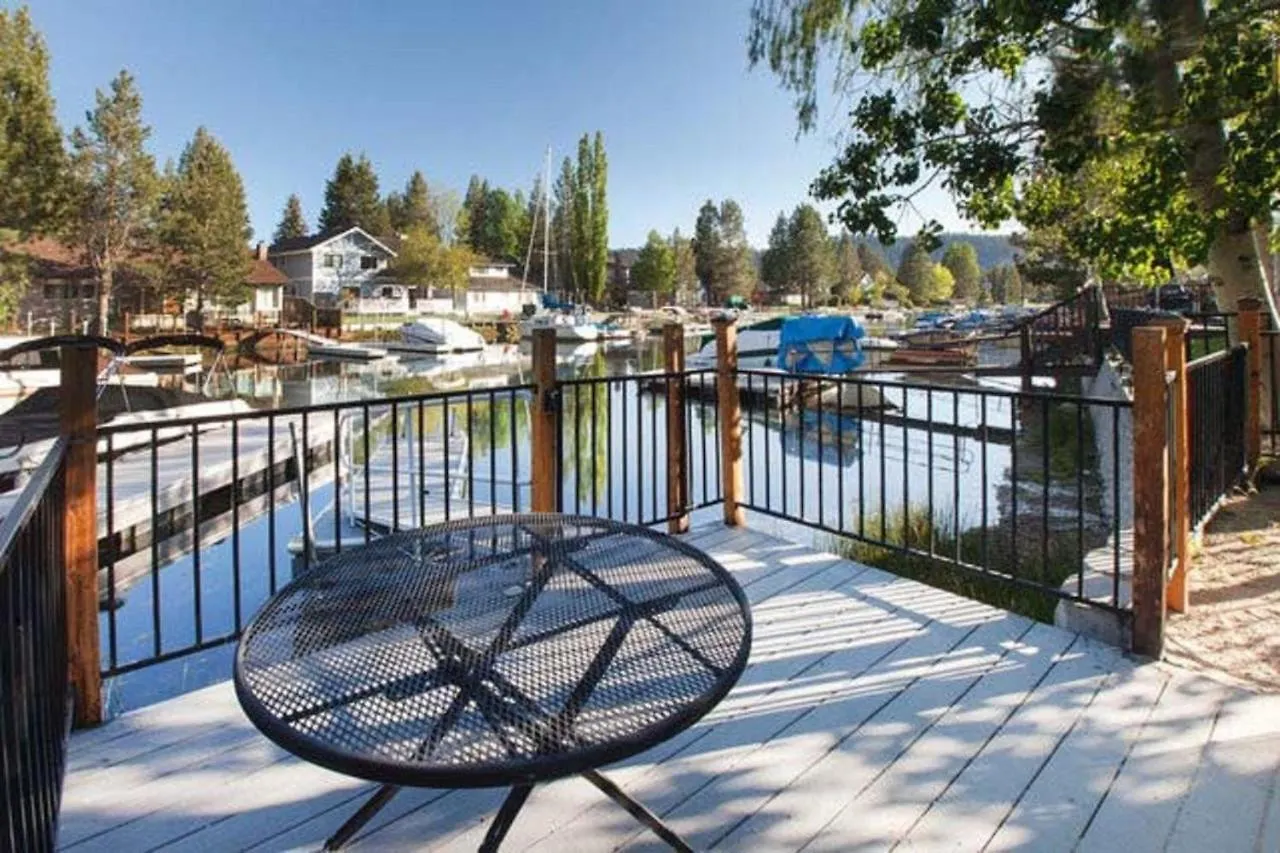 Mv25: Waterfront Tahoe Keys Home South Lake Tahoe